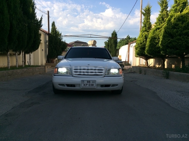 Mercedes C 200 1996, 205,556 km - 2.0 l - Bakı