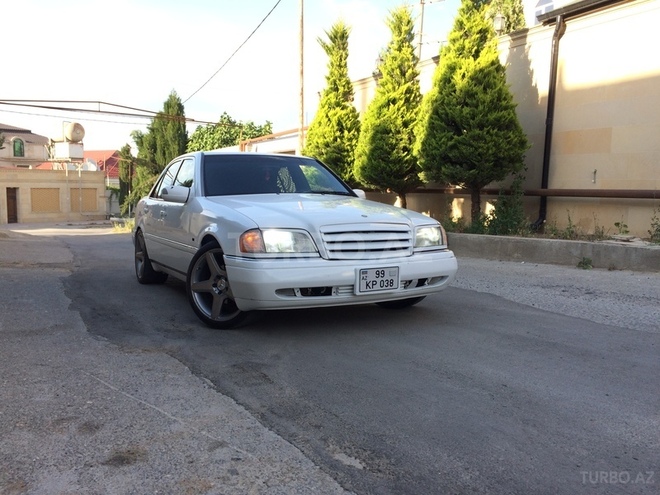 Mercedes C 200 1996, 205,556 km - 2.0 l - Bakı