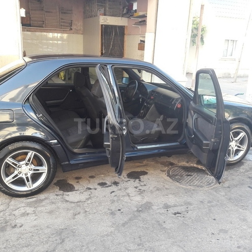 Mercedes C 180 1997, 300,000 km - 1.8 l - Bakı