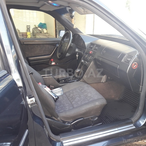 Mercedes C 180 1997, 300,000 km - 1.8 l - Bakı