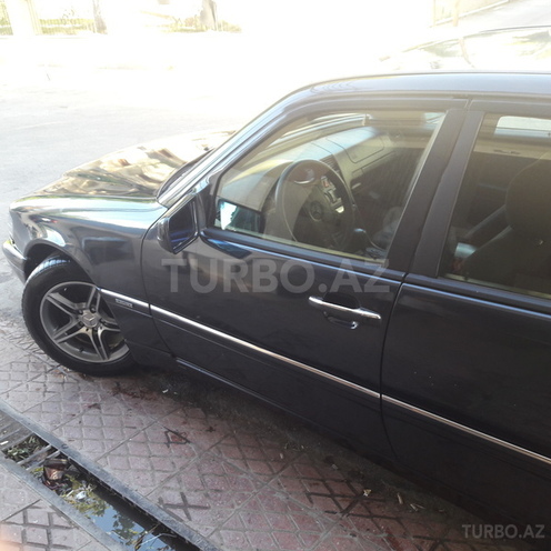 Mercedes C 180 1997, 300,000 km - 1.8 l - Bakı