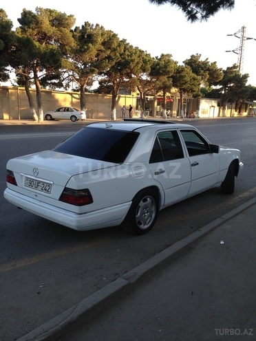 Mercedes E 230 1990, 435,000 km - 2.3 l - Bakı