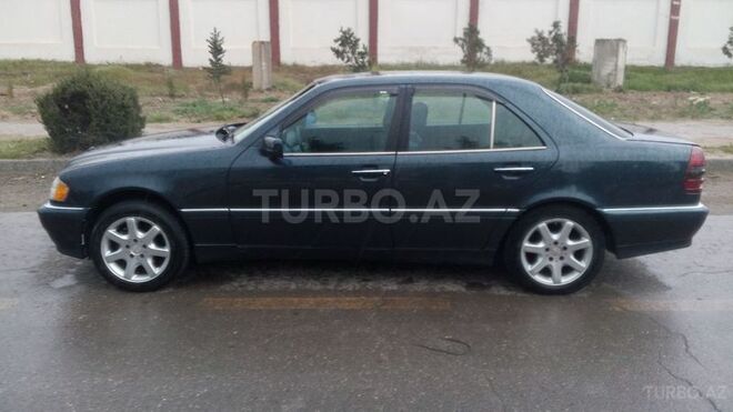 Mercedes  1995, 250,000 km - 2.2 l - Sumqayıt