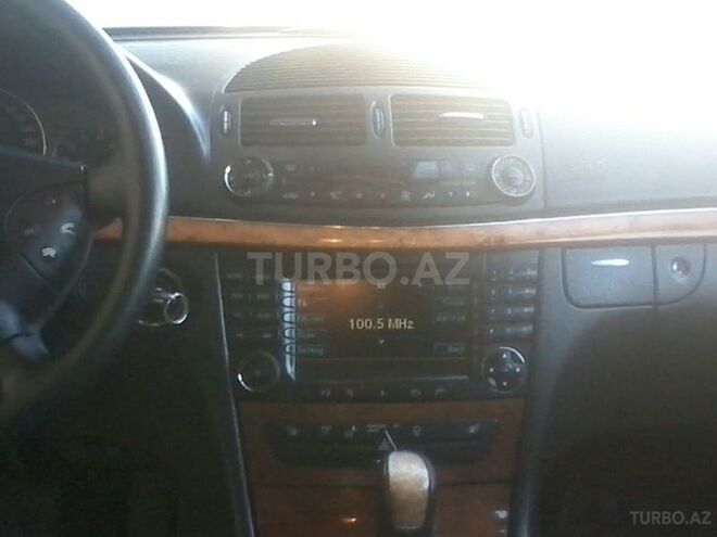 Mercedes E 240 2003, 208,000 km - 2.6 л - Gəncə