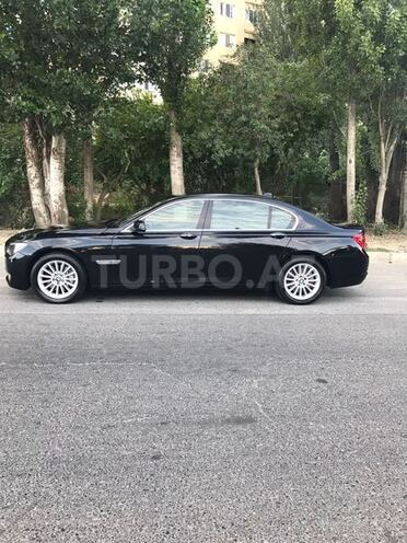 BMW 740 2010, 143,000 km - 3.0 л - Bakı