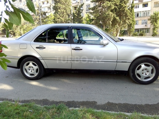 Mercedes C 200 1995, 365,000 km - 2.0 l - Bakı