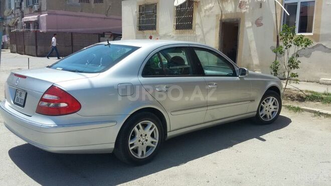 Mercedes E 320 2004, 310,000 km - 3.2 l - Bakı