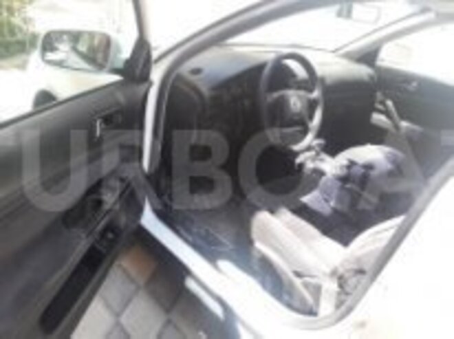 Volkswagen Passat 2000, 220,000 km - 1.8 л - Bakı