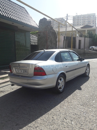 Opel Vectra 1996, 144,000 km - 2.0 l - Bakı