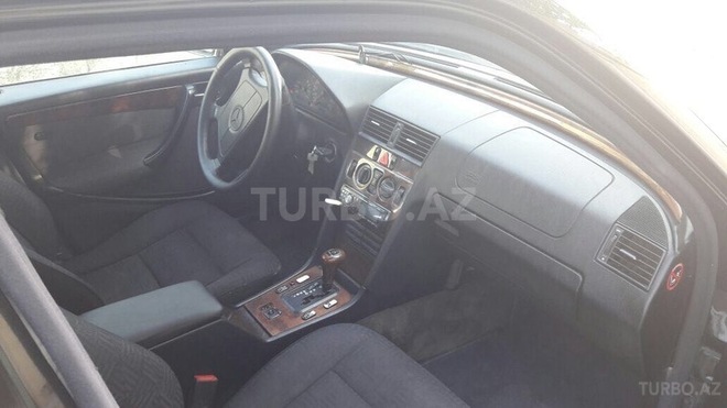 Mercedes C 220 1997, 401,000 km - 2.2 l - Bakı