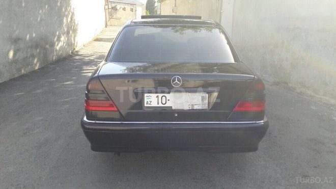 Mercedes C 220 1997, 401,000 km - 2.2 l - Bakı