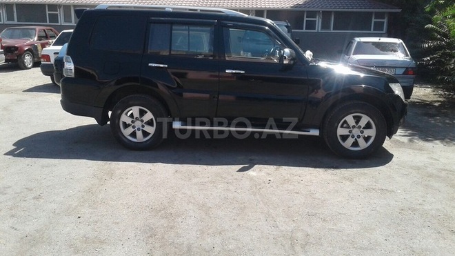 Mitsubishi Pajero 2007, 190,000 km - 3.0 л - Bakı