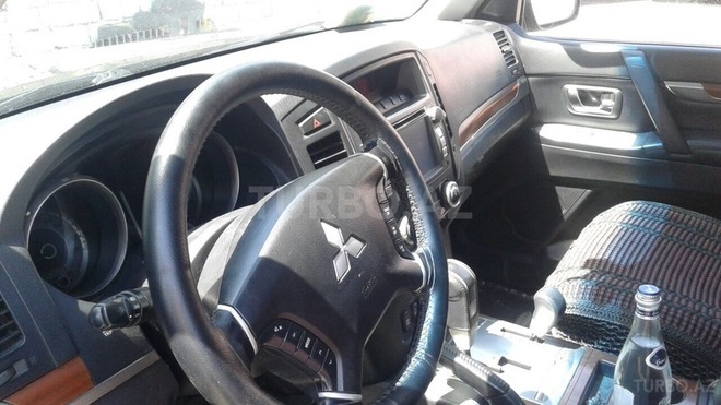 Mitsubishi Pajero 2007, 190,000 km - 3.0 л - Bakı