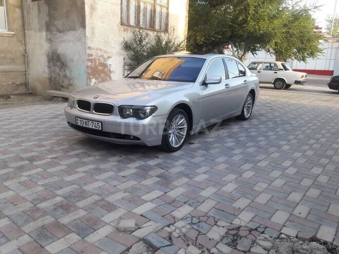 BMW 745 2002, 262,000 km - 4.4 l - Sumqayıt