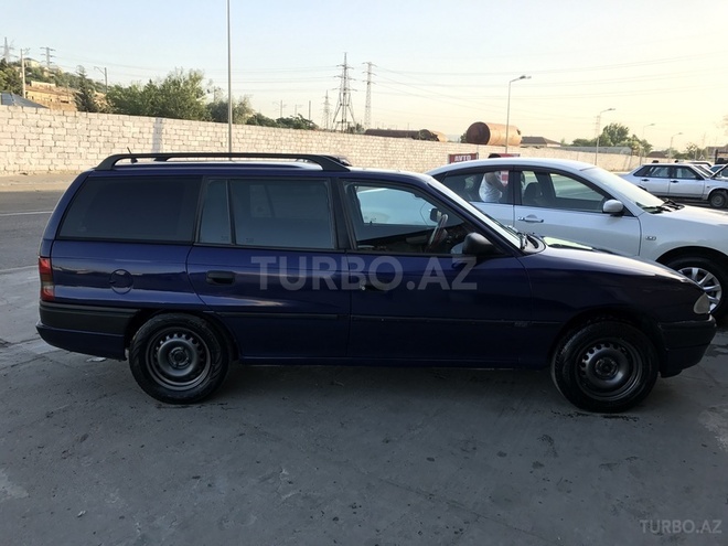 Opel Astra 1996, 430,000 km - 1.6 l - Bakı