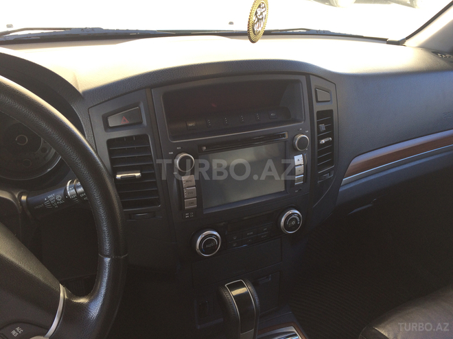 Mitsubishi Pajero 2008, 143,000 km - 3.0 л - Ucar