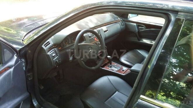 Mercedes E 200 1996, 360,420 km - 2.0 l - Masallı
