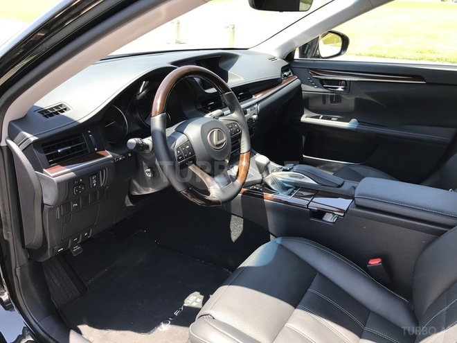 Lexus ES 350 2016, 5,300 km - 3.5 l - Bakı