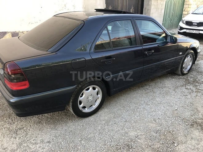 Mercedes C 200 1999, 204,100 km - 2.0 l - Bakı
