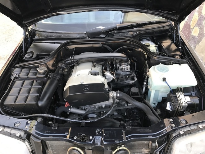 Mercedes C 200 1999, 204,100 km - 2.0 l - Bakı