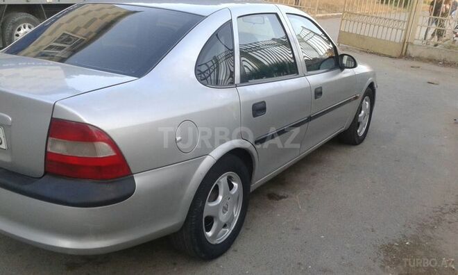 Opel Vectra 1998, 320,000 km - 1.6 l - Bakı