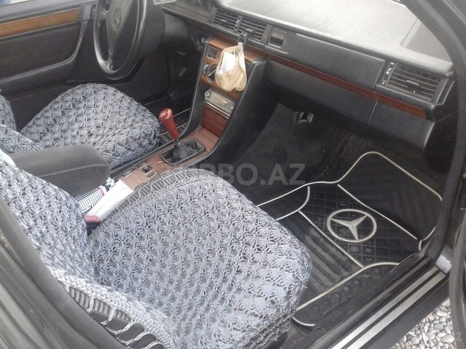 Mercedes E 220 1993, 800,000 km - 2.2 l - İmişli