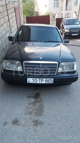 Mercedes E 200 1993, 356,000 km - 2.0 l - Bakı