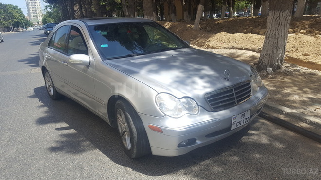Mercedes C 240 2004, 328,000 km - 2.6 л - Bakı