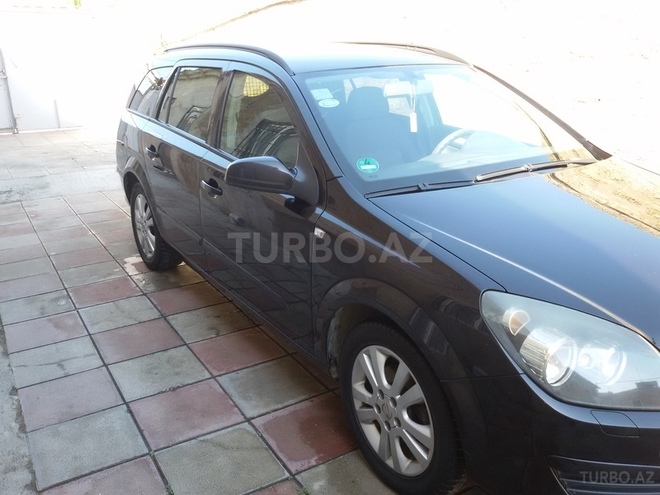 Opel Astra 2005, 221,000 km - 1.6 л - Bakı