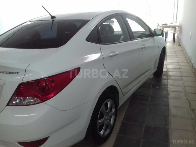 Hyundai Accent 2012, 130,000 km - 1.4 l - Göyçay