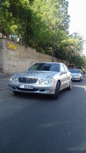 Mercedes E 220 2003, 225,022 km - 2.2 l - Bakı