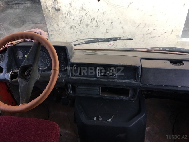 Mercedes 208 D 1991, 234,000 km - 2.3 l - Bakı