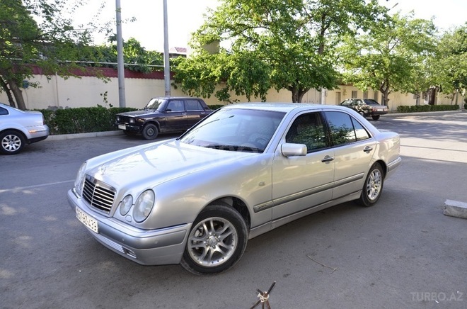 Mercedes E 240 1998, 268,157 km - 2.4 l - Şəmkir