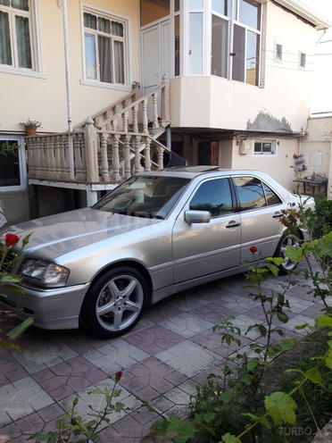 Mercedes C 230 1998, 172,000 km - 2.3 l - Bakı
