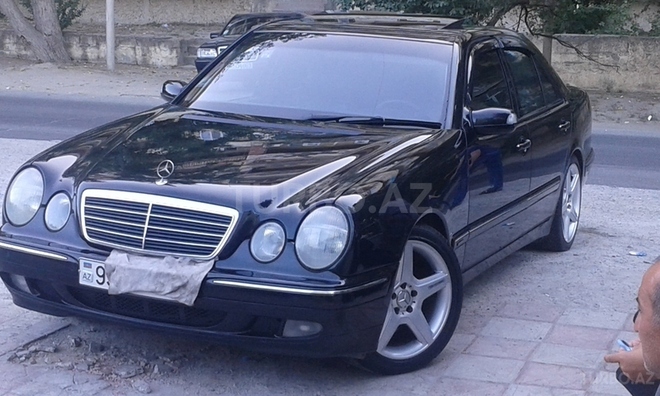 Mercedes E 320 2001, 325,000 km - 3.2 l - Bakı