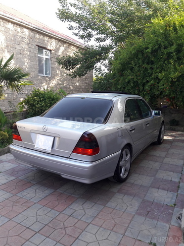 Mercedes C 230 1998, 172,000 km - 2.3 l - Bakı