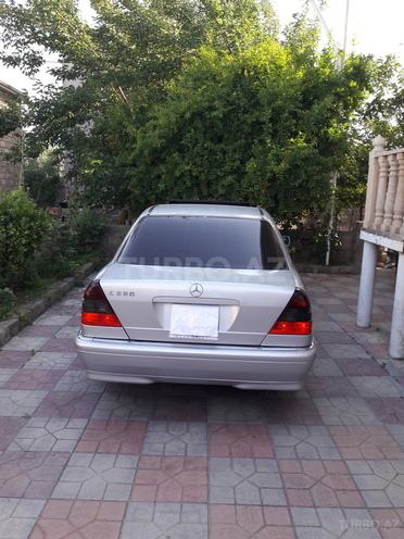 Mercedes C 230 1998, 172,000 km - 2.3 l - Bakı