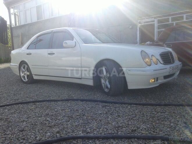 Mercedes E 320 1999, 280,000 km - 3.2 л - Şəmkir