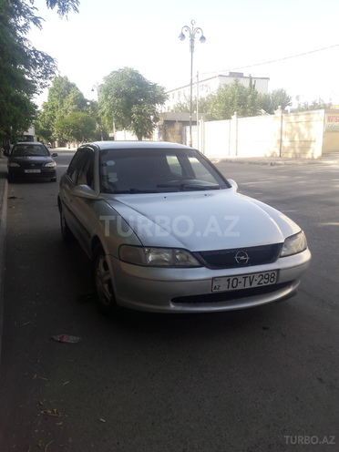 Opel Vectra 1996, 170,000 km - 2.0 l - Bərdə