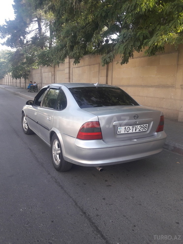 Opel Vectra 1996, 170,000 km - 2.0 l - Bərdə