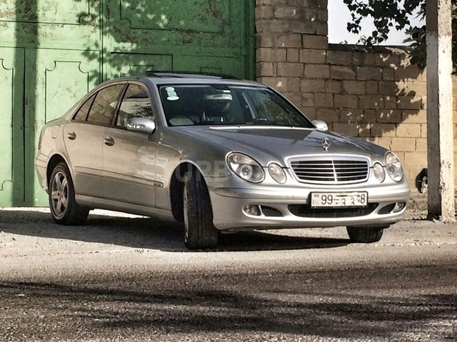 Mercedes E 220 2005, 192,560 km - 2.2 л - Bakı