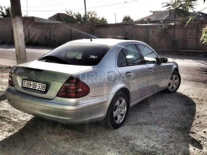 Mercedes E 220 2005, 192,560 km - 2.2 л - Bakı