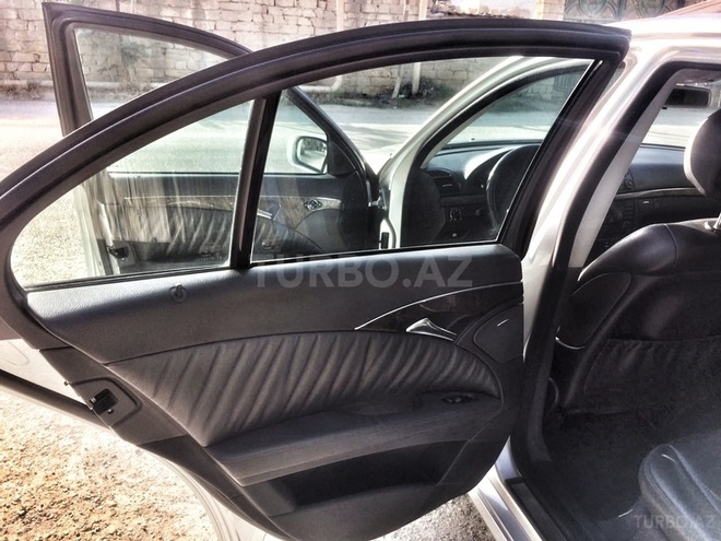 Mercedes E 220 2005, 192,560 km - 2.2 л - Bakı
