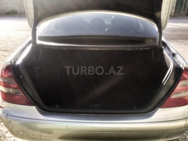 Mercedes E 220 2005, 192,560 km - 2.2 л - Bakı
