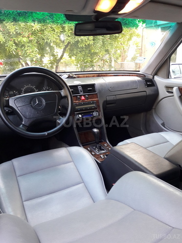 Mercedes C 230 1998, 172,000 km - 2.3 l - Bakı