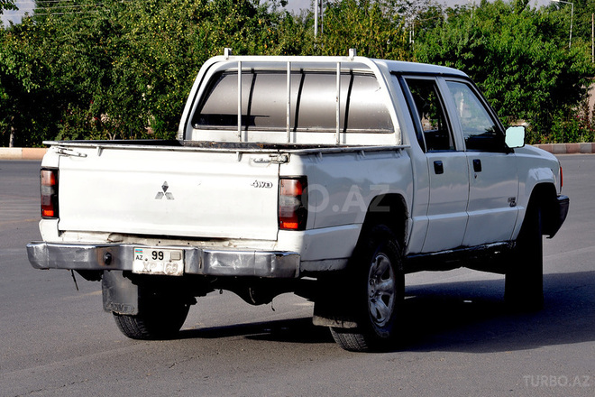 Mitsubishi L200 2000, 520,000 km - 2.5 l - Naxçıvan