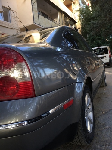 Volkswagen Passat 2004, 174,000 km - 1.8 l - Sumqayıt