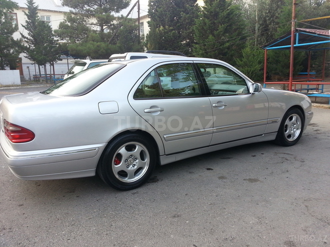 Mercedes E 270 2000, 260,000 km - 2.7 л - Bakı