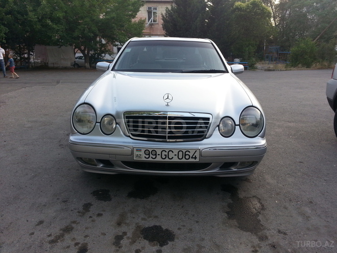 Mercedes E 270 2000, 260,000 km - 2.7 л - Bakı