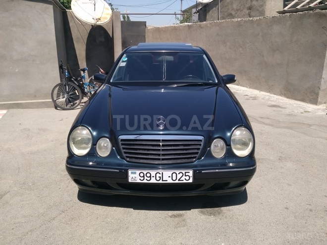Mercedes E 270 2001, 325,000 km - 2.7 l - Bakı